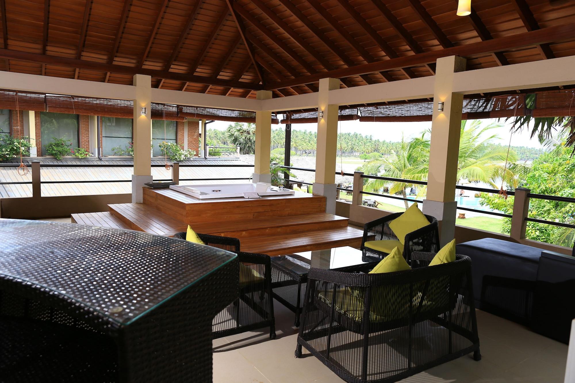 Amaranthe Bay Resort & Spa Тринкомале Екстериор снимка