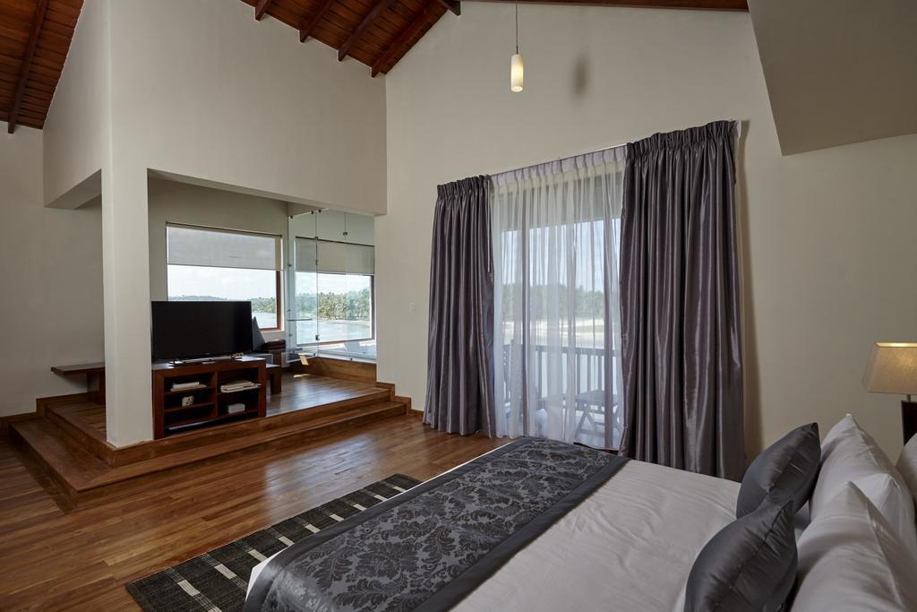 Amaranthe Bay Resort & Spa Тринкомале Екстериор снимка