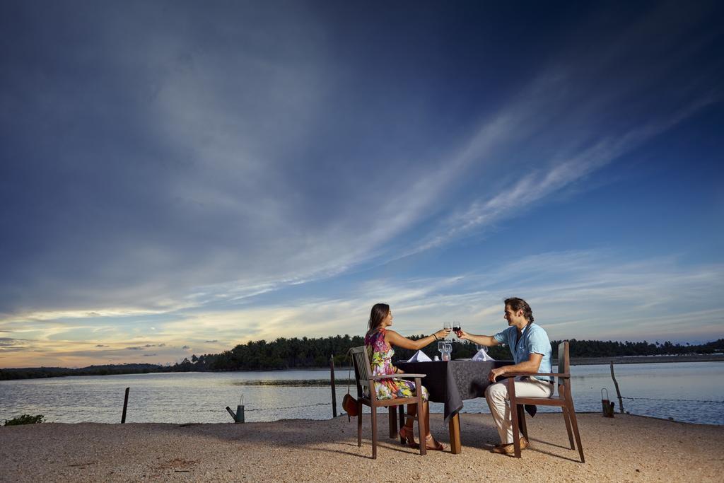 Amaranthe Bay Resort & Spa Тринкомале Екстериор снимка