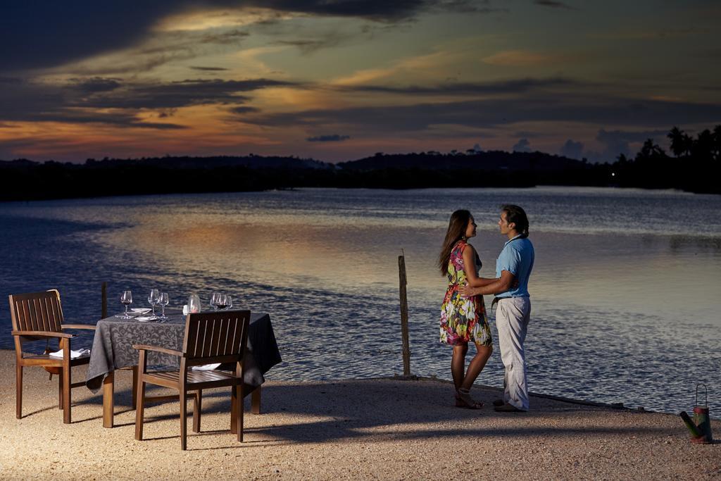 Amaranthe Bay Resort & Spa Тринкомале Екстериор снимка