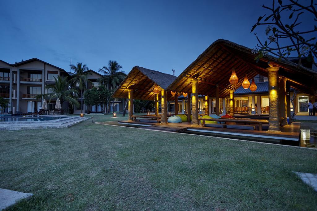 Amaranthe Bay Resort & Spa Тринкомале Екстериор снимка