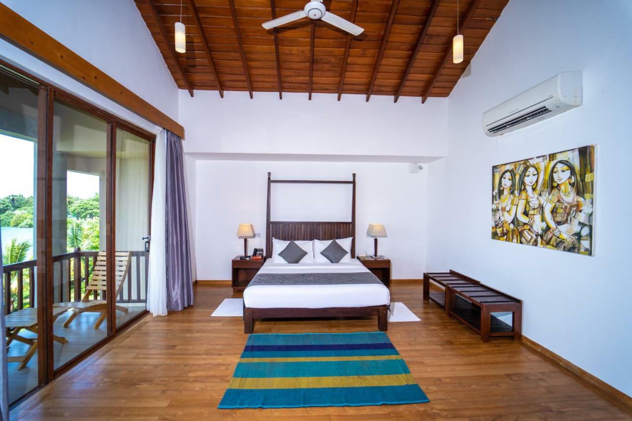 Amaranthe Bay Resort & Spa Тринкомале Екстериор снимка